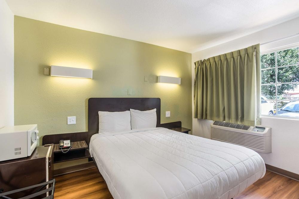 Americas Best Value Inn Bowling Green photo 21