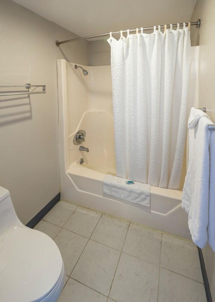 Sunrise Inn Hershey photo 64