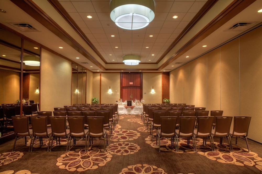 Hilton Houston Westchase photo 33