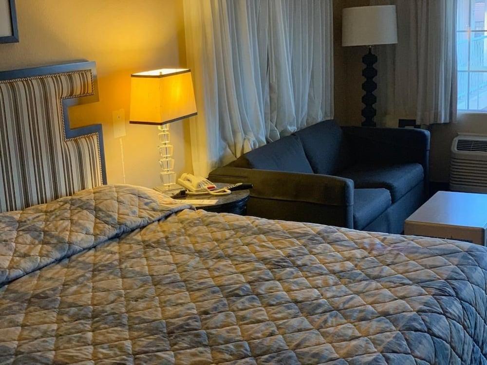 Calipatria Inn And Suites photo 3