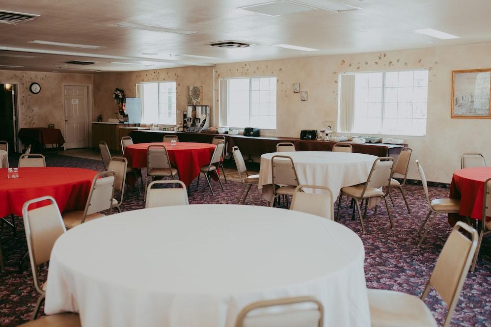 Carson City Plaza Hotel and Event Center photo 2