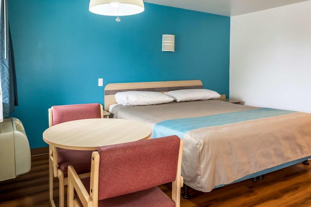 Motel 6 Albany, OR photo 6