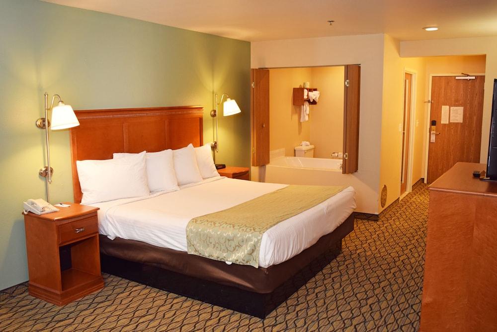 Beachfront Hotel photo 13
