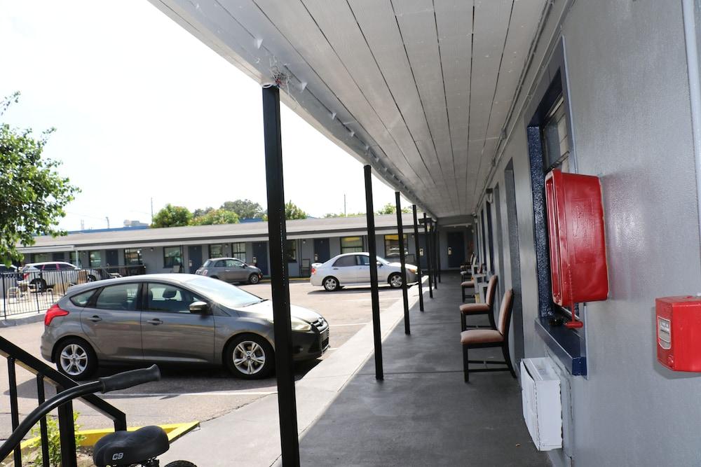 Dunedin Cove Motel photo 24