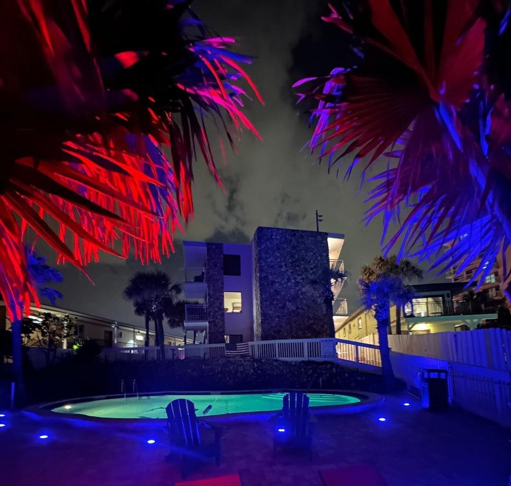 Flamingo Inn Beachfront photo 50