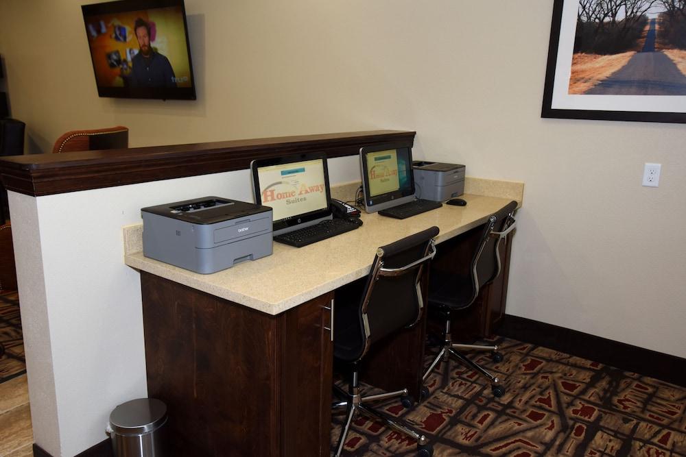 Home Away Suites photo 31