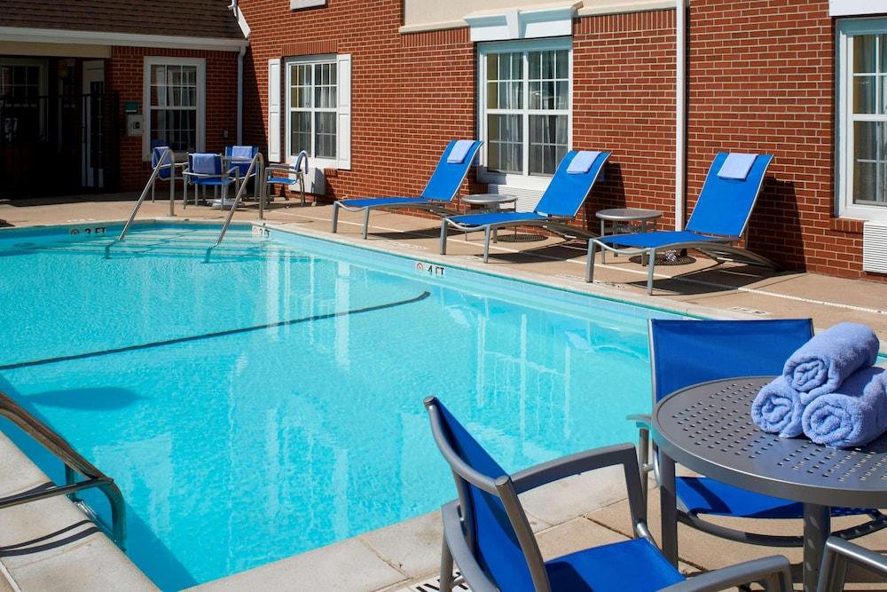 Sonesta Simply Suites Detroit Novi photo 43