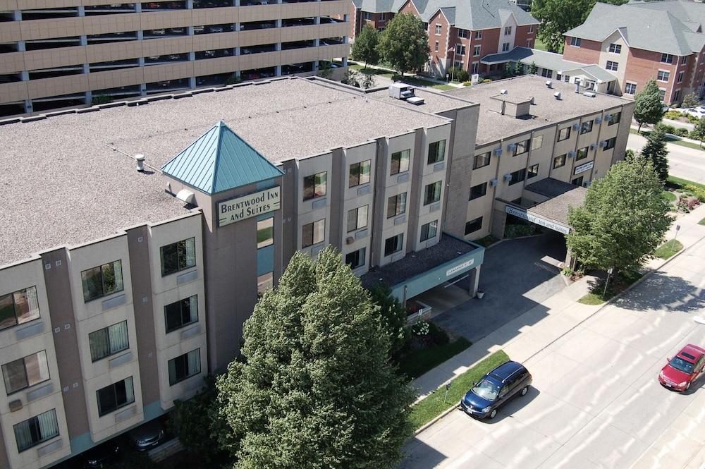 Brentwood Inn & Suites photo 1