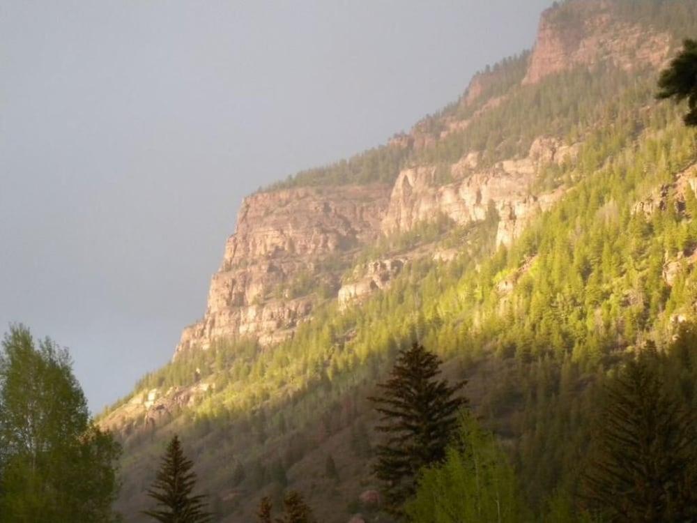 Redstone Cliffs Lodge photo 31