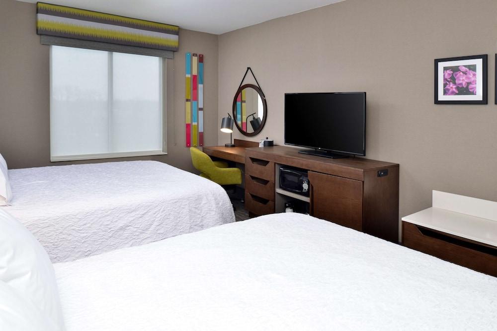 Hampton Inn & Suites Adrian photo 9