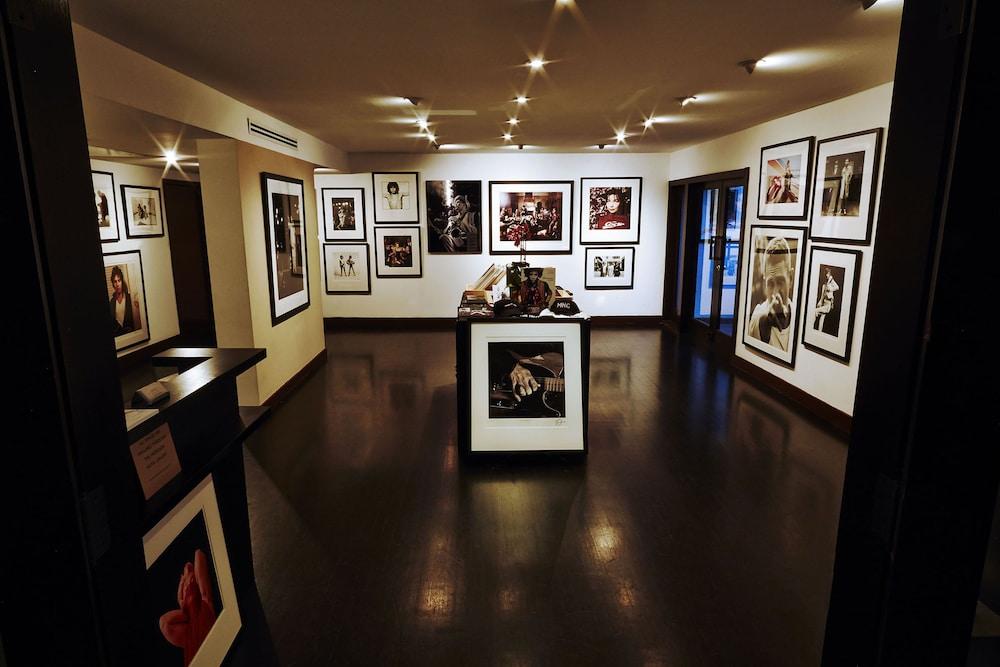 Sunset Marquis photo 68
