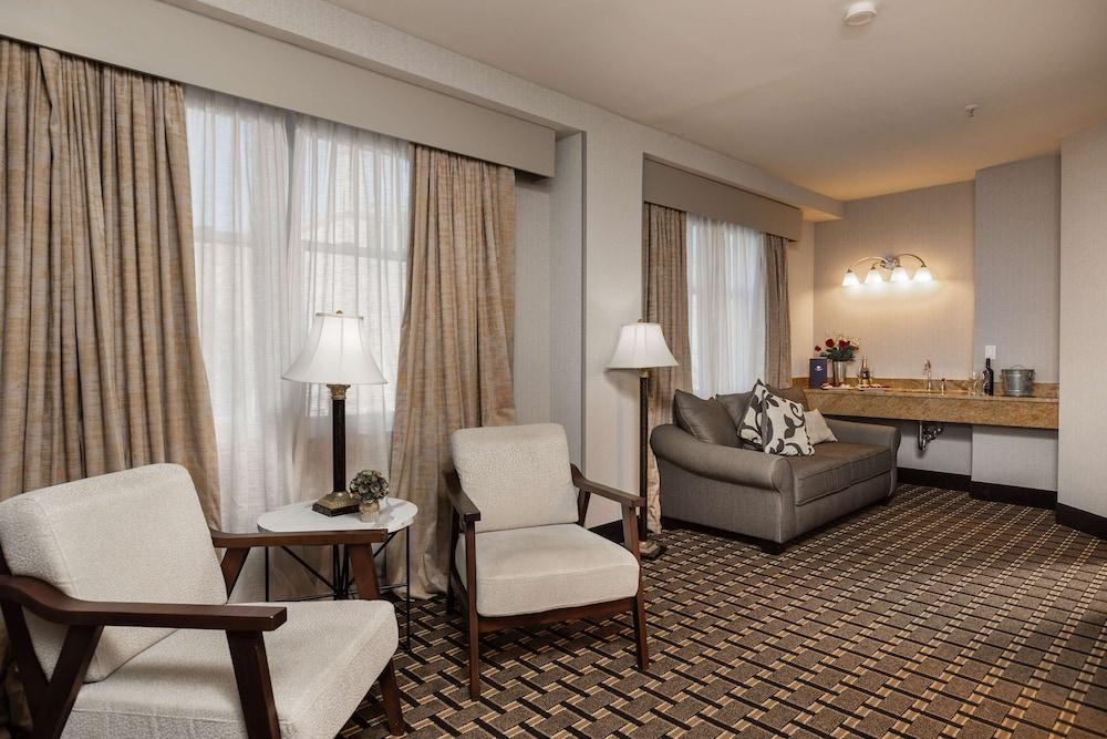 Inn at the Colonnade Baltimore - a DoubleTree by Hilton photo 37