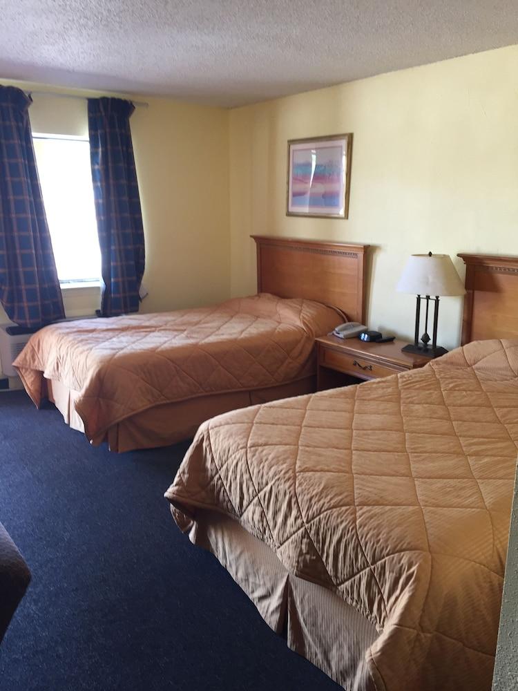 Park Hill Inn and Suites photo 3