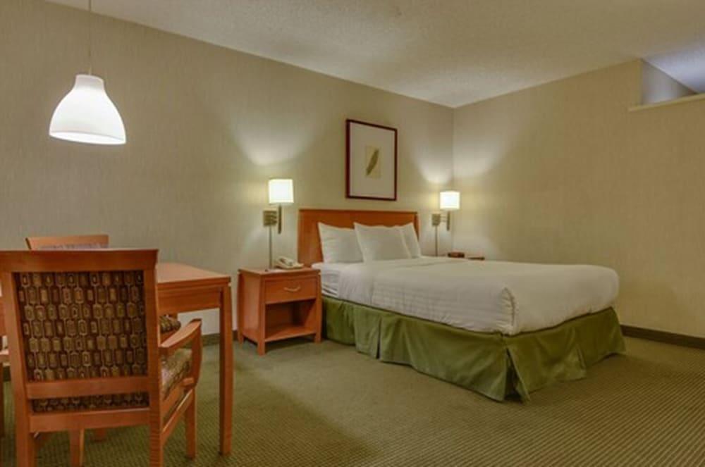 Vagabond Inn Los Angeles at USC photo 2