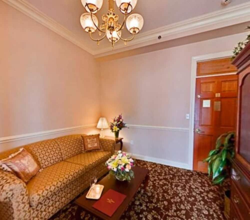 Hotel Alcott photo 7