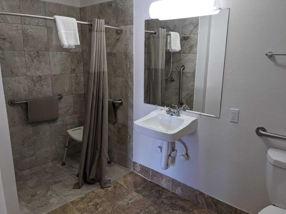 Motel 6 Ashland, OH photo 15