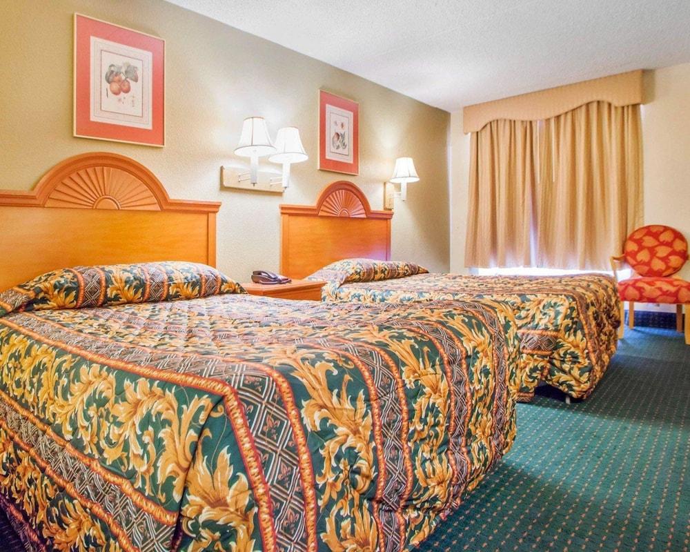 Rodeway Inn Mount Laurel Hwy 73 photo 12