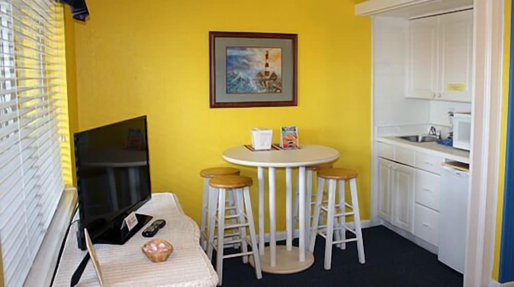 Barefoot Bay Resort & Marina photo 19