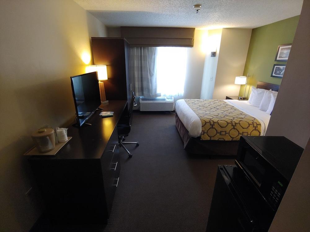 Baymont by Wyndham Fort Collins photo 17