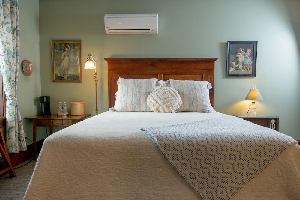 Inn at Cedar Crossing photo 23