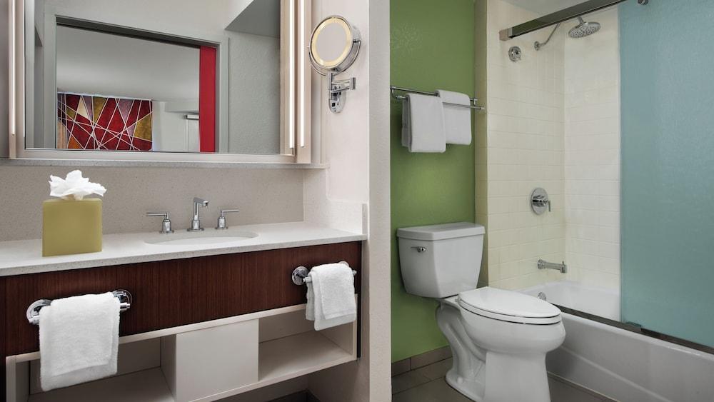 Disney's All-Star Music Resort photo 18