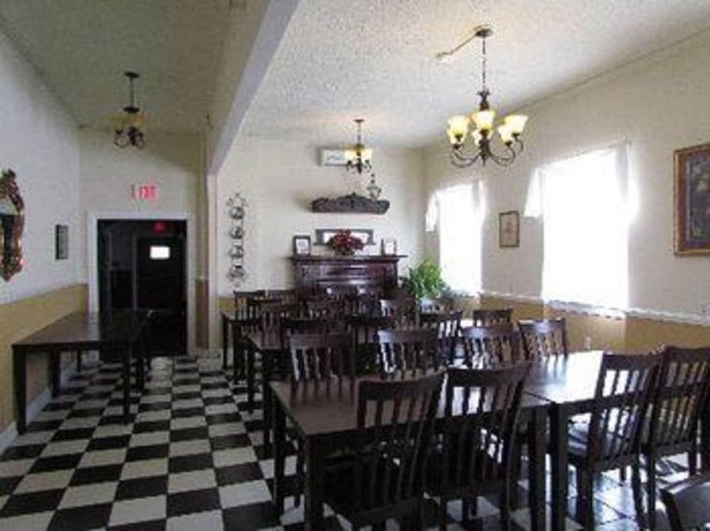 MacArthur Inn photo 15