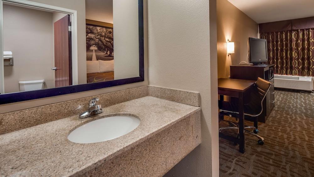SureStay Hotel by Best Western Alexandria photo 20