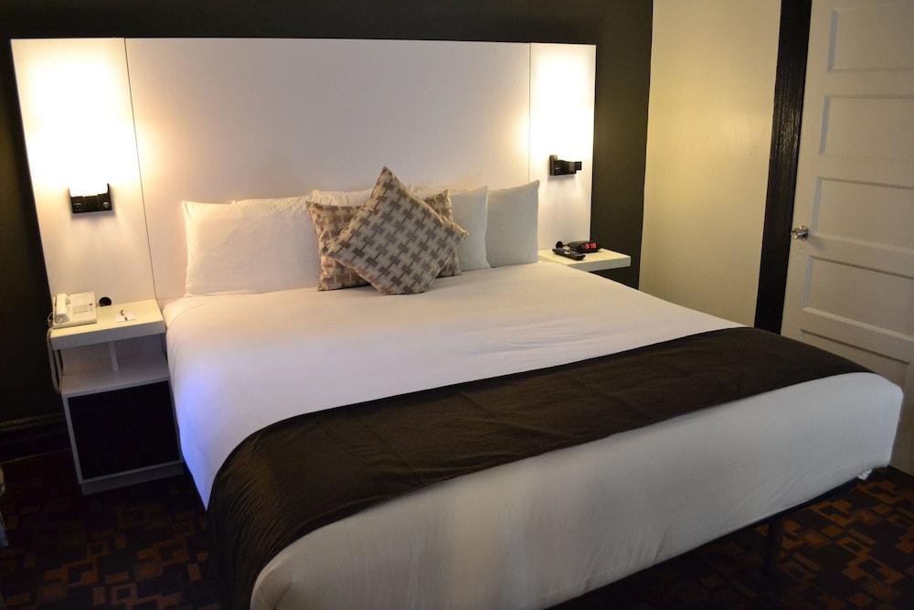 Adante Hotel photo 30