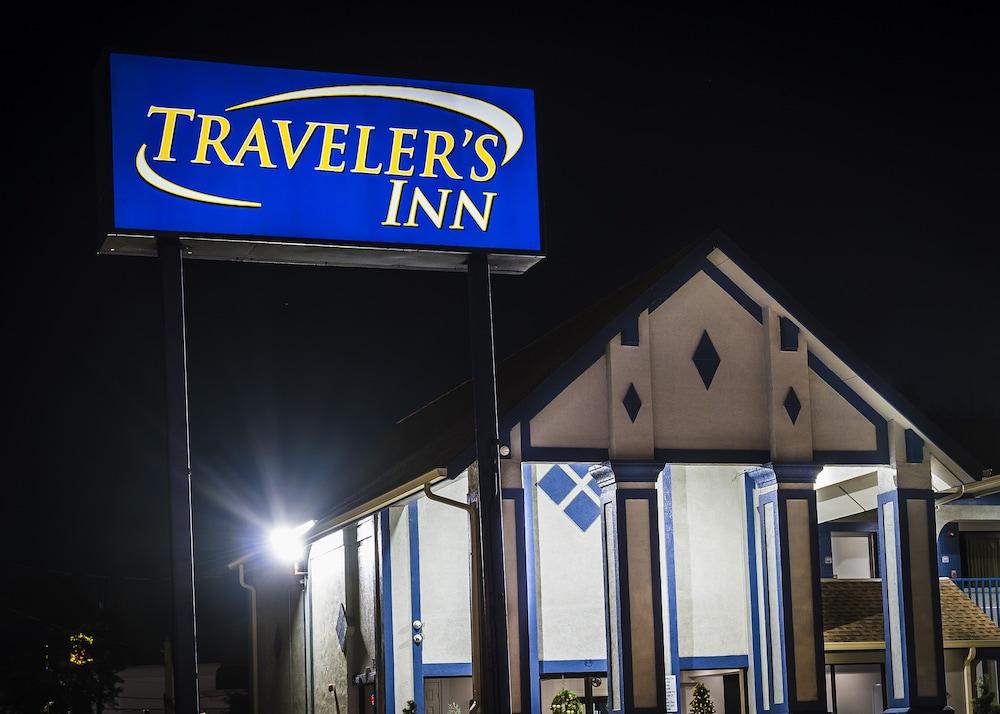 Traveler's Inn photo 30