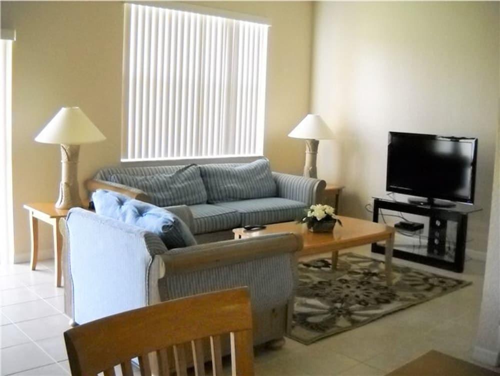 Regal Oaks 5728 photo 23