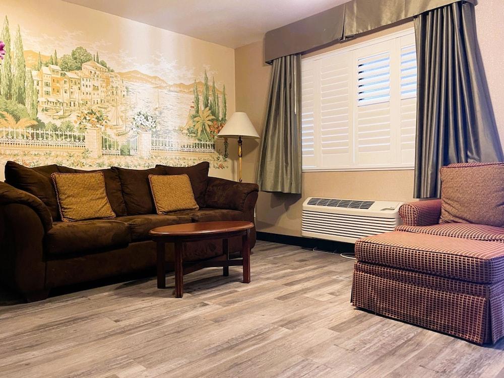 Americas Best Value Inn & Suites Joshua Tree National Park photo 34
