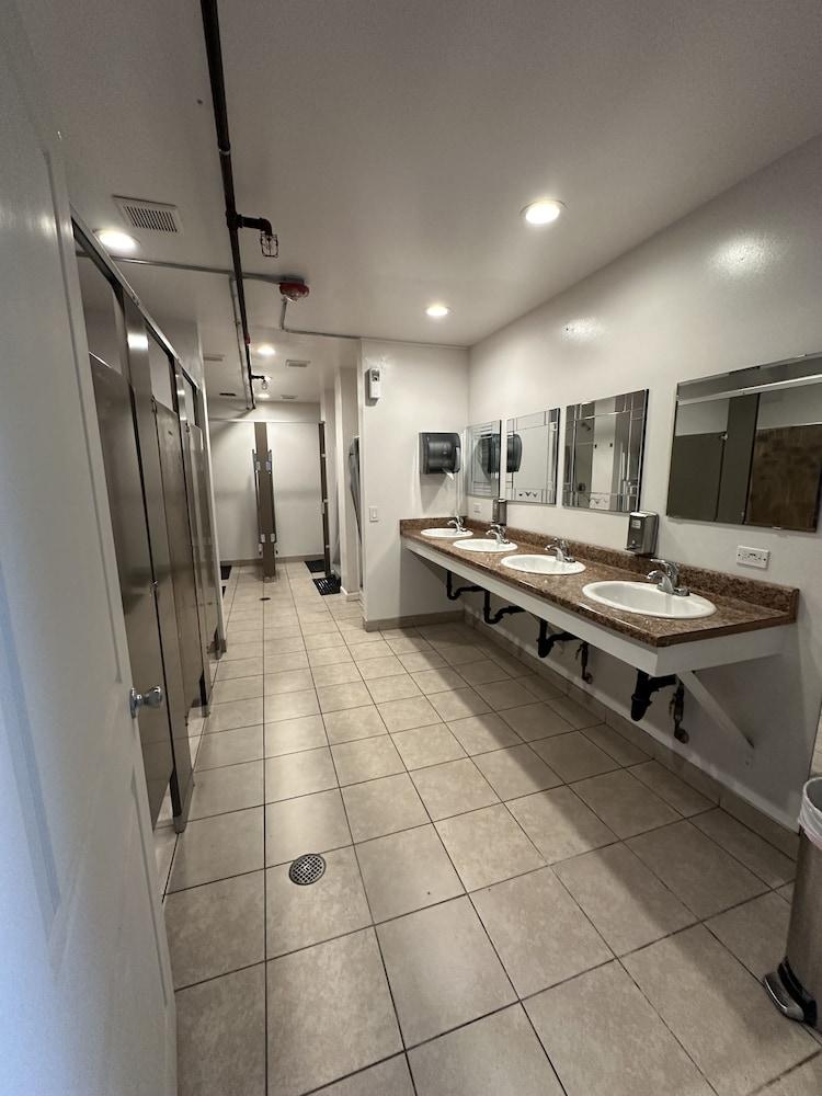 House of Trestles - Hostel photo 80