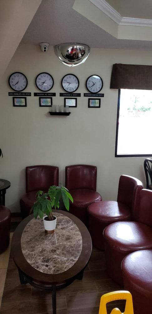 MHO Hotel Bordentown photo 24