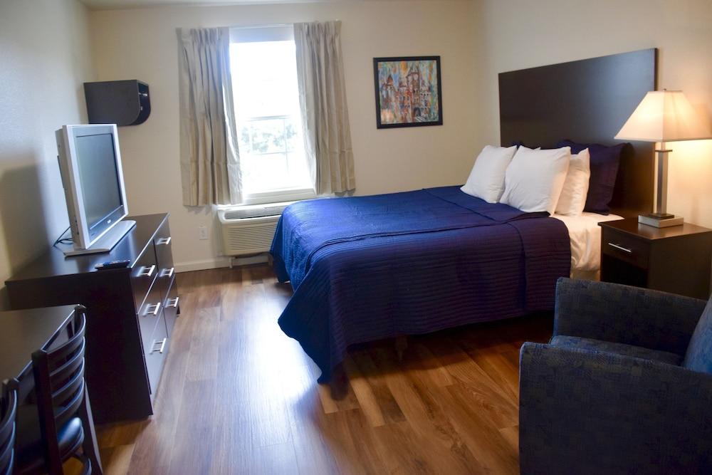 Stay Plus Extended Stay Suites photo 10