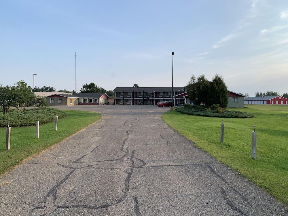 Pine River Inn photo 16