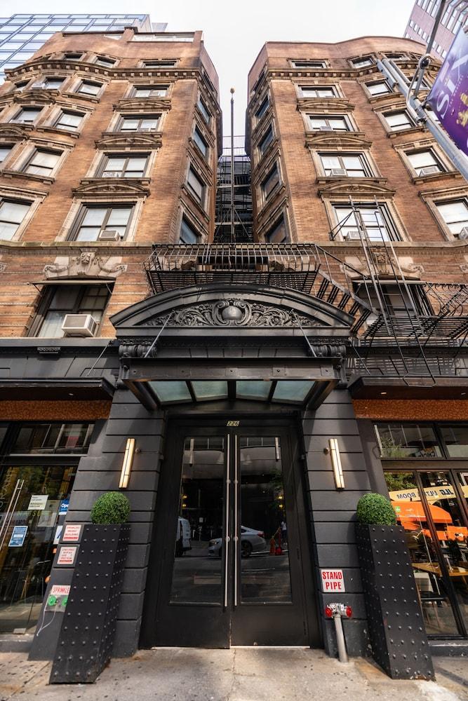 Square Hotel at Times Square photo 35