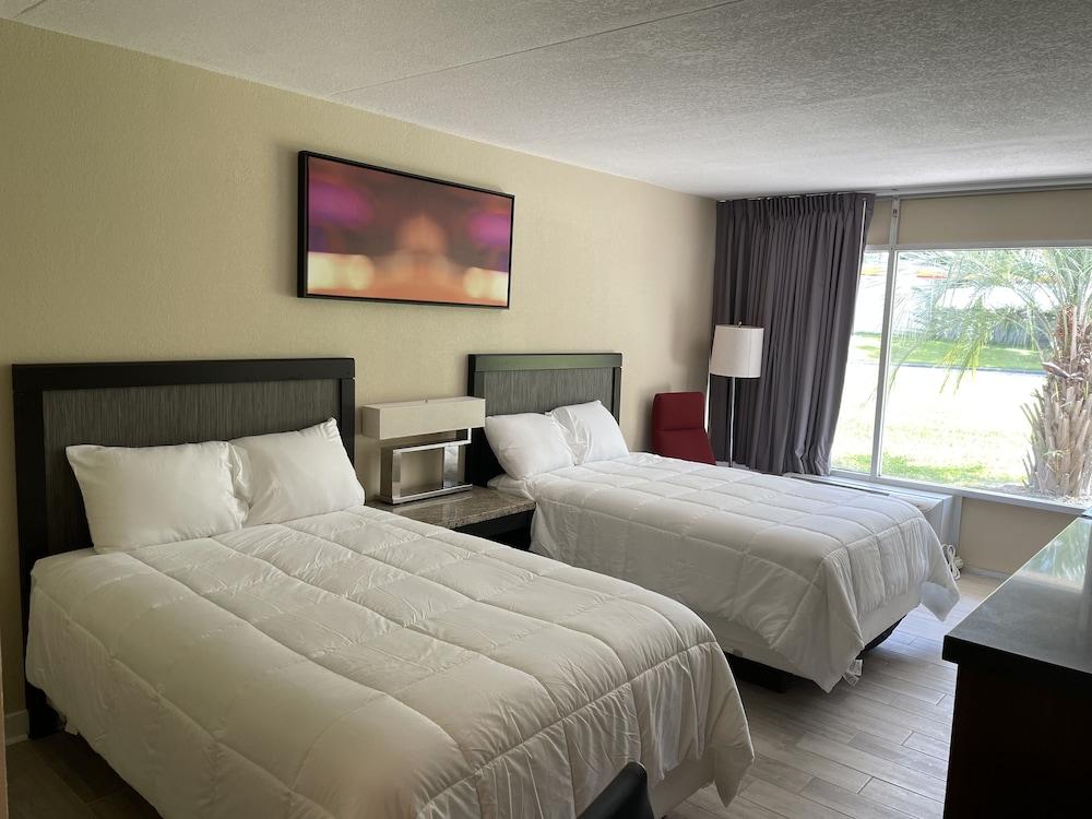 Econo Lodge Jennings photo 5
