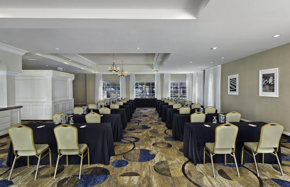 DoubleTree by Hilton San Pedro - Port of Los Angeles photo 49