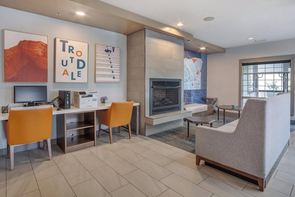 Holiday Inn Express Portland East - Troutdale by IHG photo 50