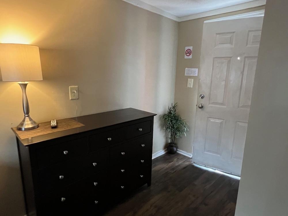 The Travelers Inn photo 4