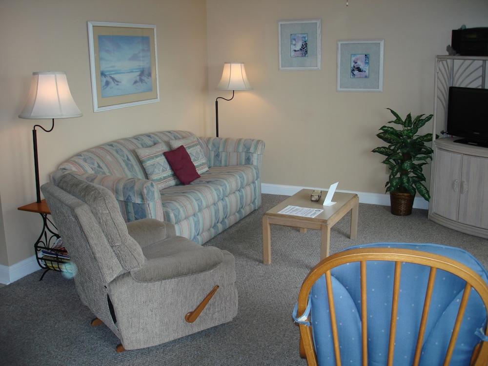 Myrtle Beach Resort by Beach Vacations photo 55
