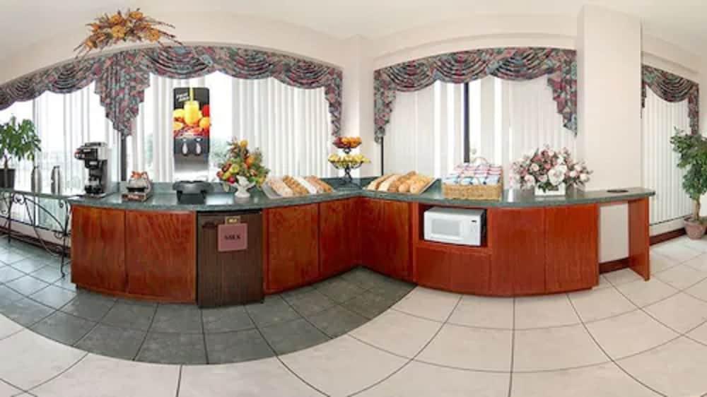 Quality Inn Marianna South photo 17
