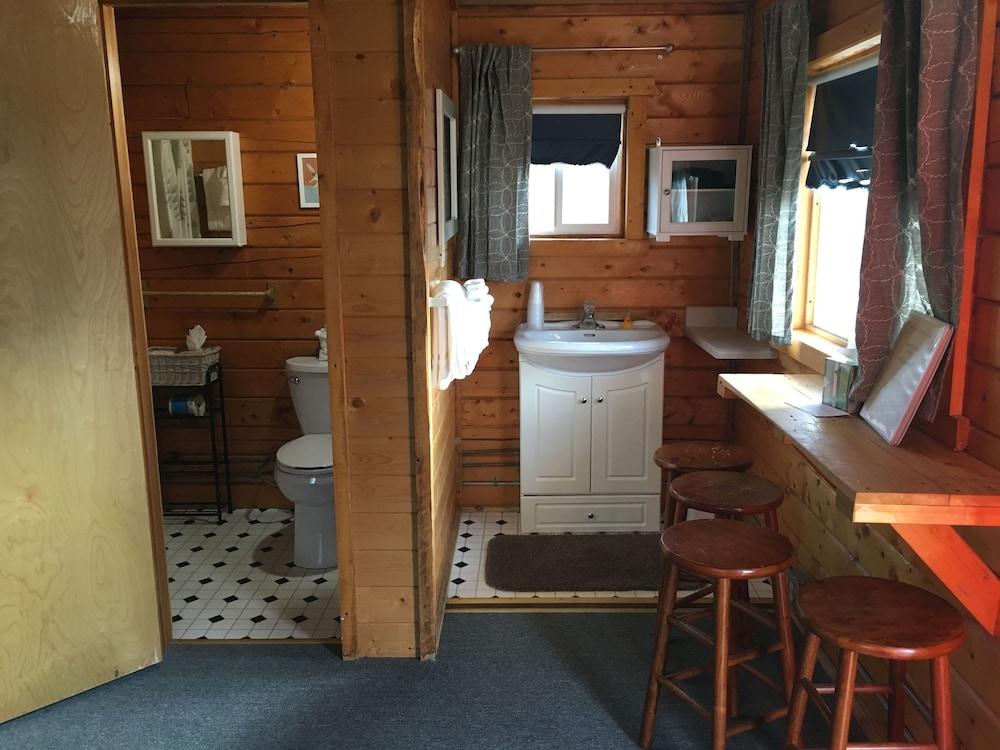 Earthsong Lodge photo 13
