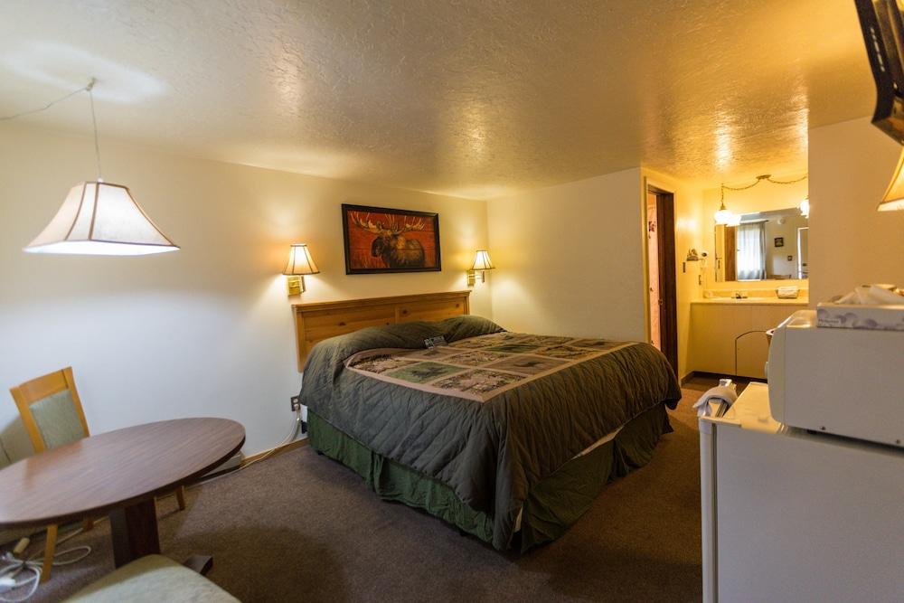 Falls Motel photo 40