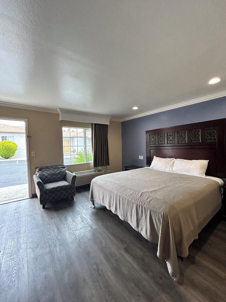 HYLAND MOTEL photo 10