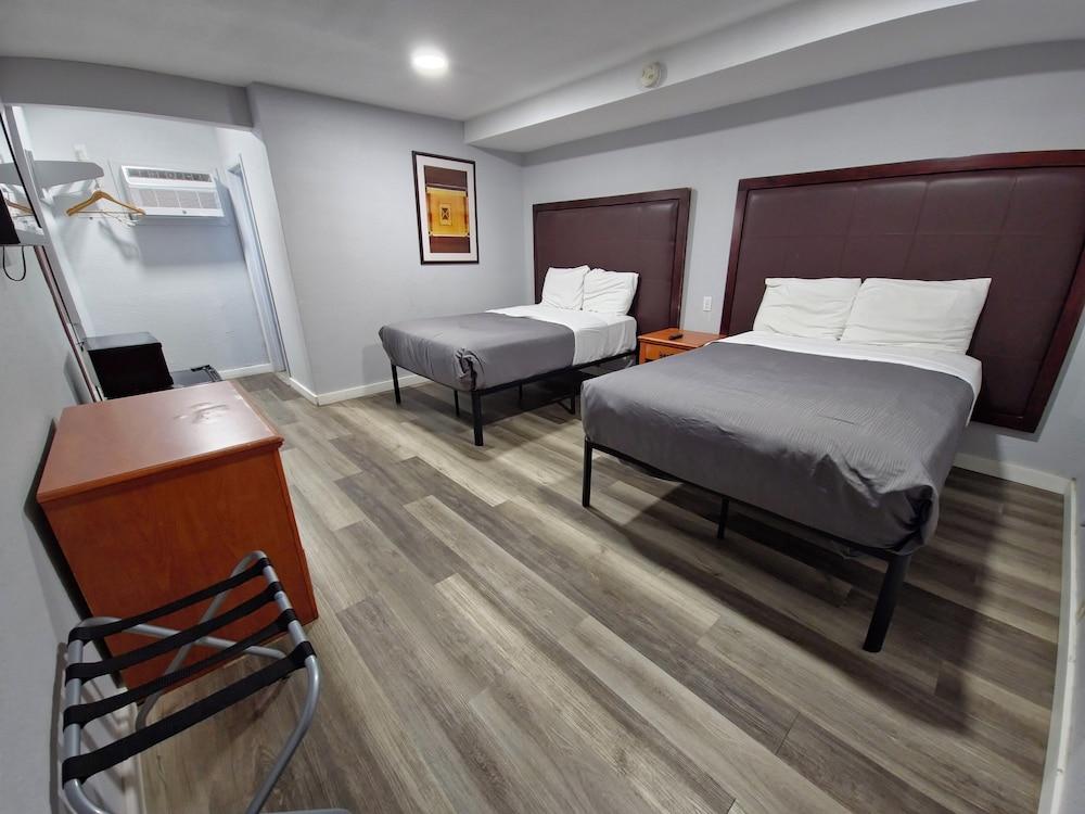 The L Motel photo 10