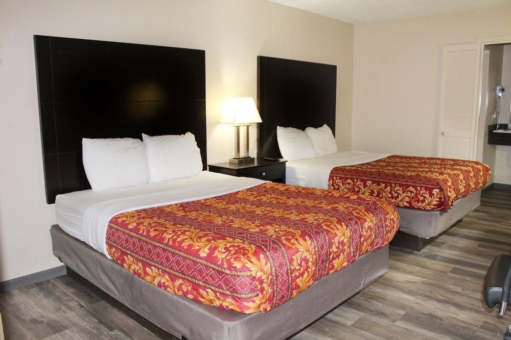 Huntington Inn photo 17