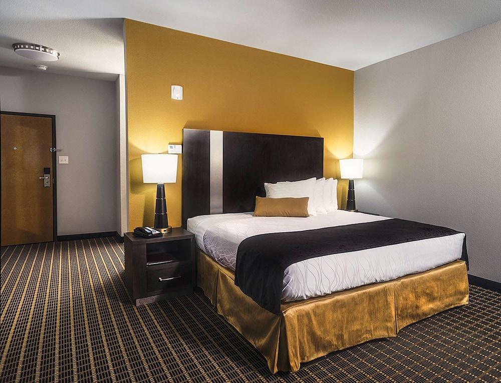 Best Western Plus Lampasas Inn & Suites photo 13