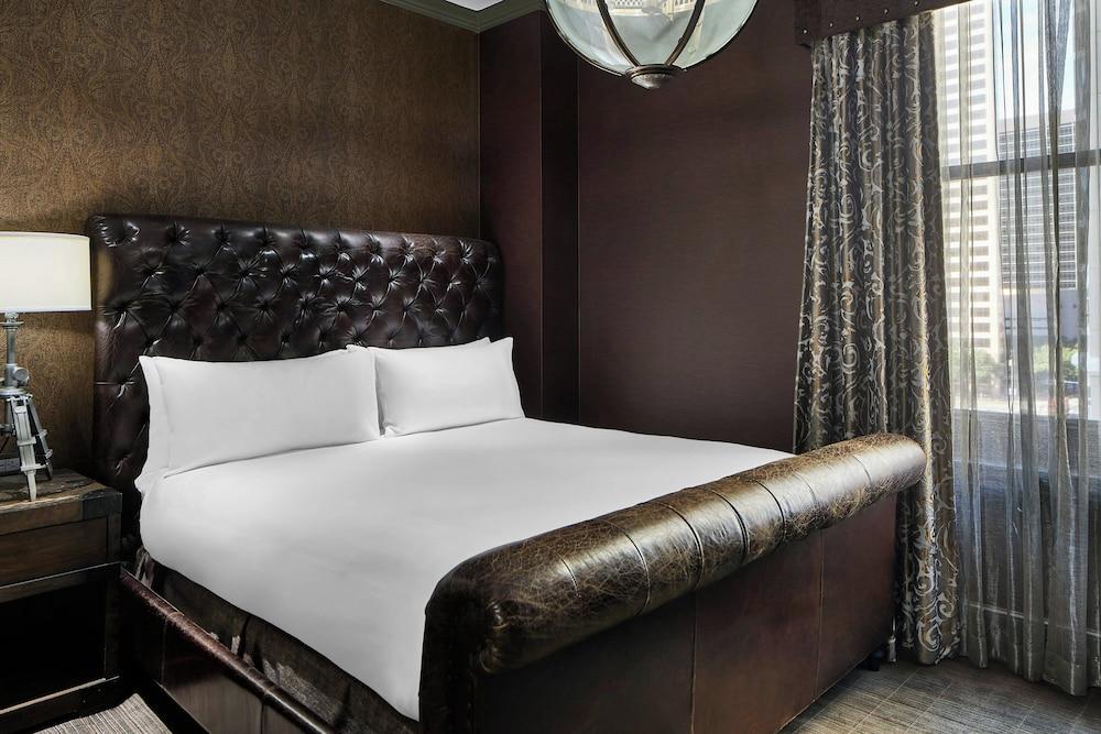 Le Pavillon, New Orleans, a Tribute Portfolio Hotel by Marriott photo 92