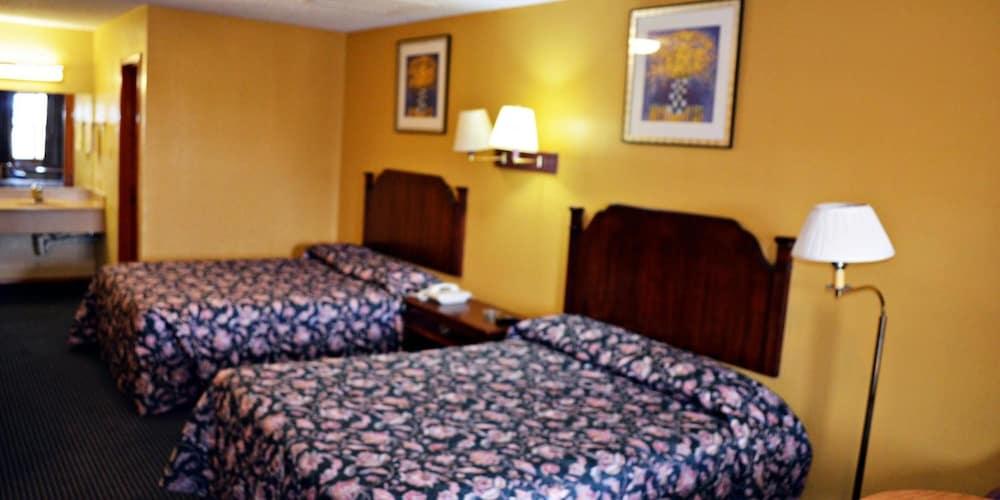 Aloha Inn photo 32